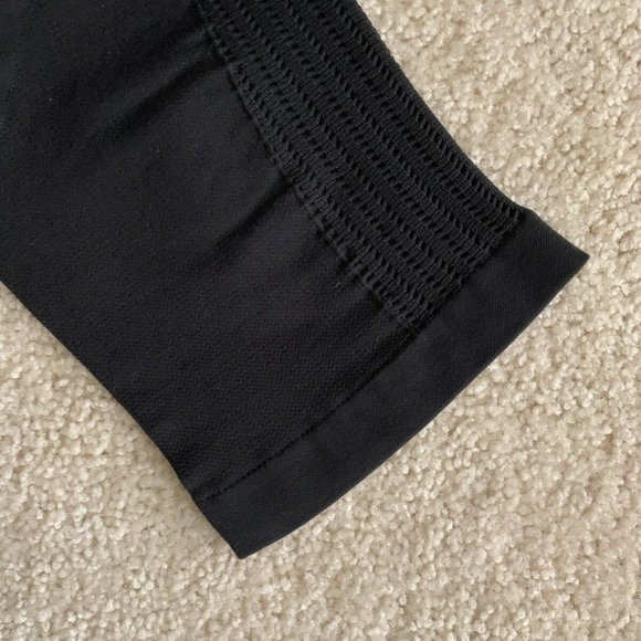 High Waisted Flow & Go Compression Leggings - Picture 9 of 13